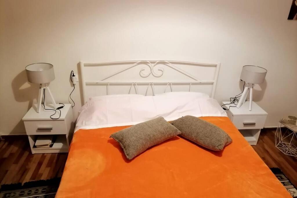 Elegant Central Apartment In Volos Luaran gambar