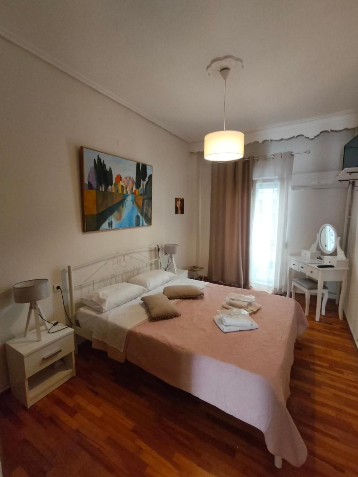 Elegant Central Apartment In Volos Luaran gambar